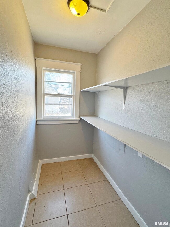 1234 12th St, Rock Island, IL 61201 - photo 7