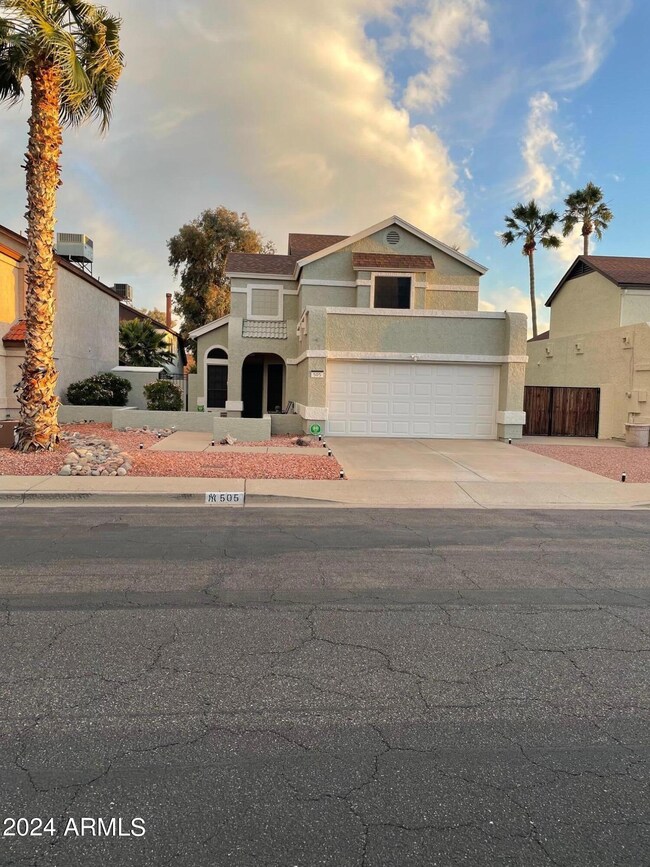 505 E Utopia Rd, Phoenix, AZ 85024 - photo 2