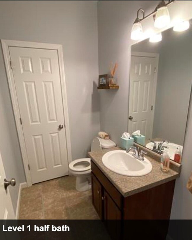 81 N High St unit 20, Derry, NH 03038 - photo 7