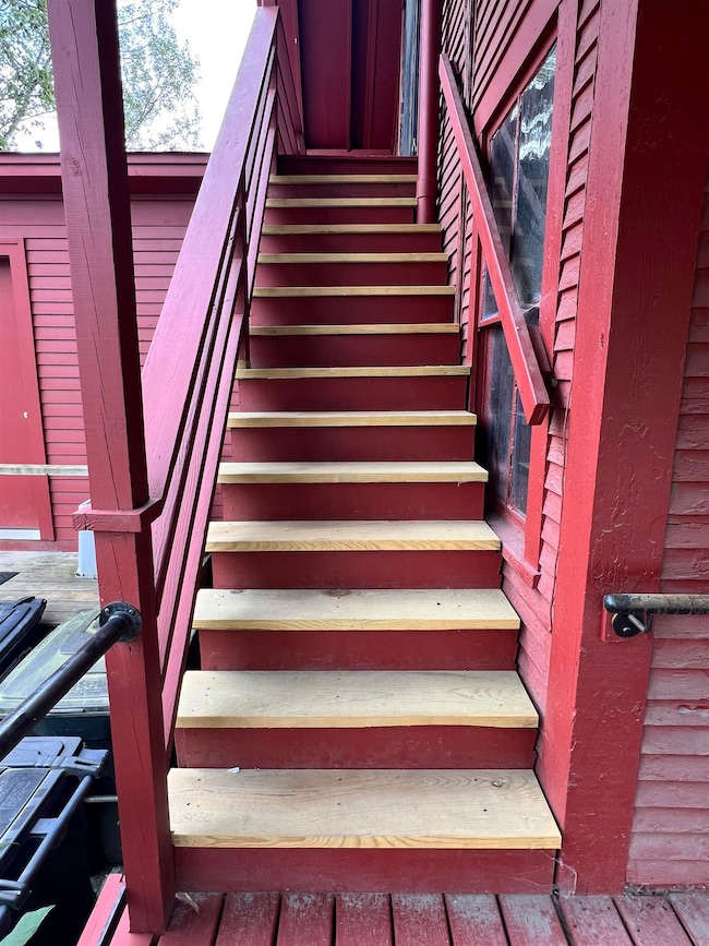 7868 Pomfret Rd, North Pomfret, VT 05053 - photo 6