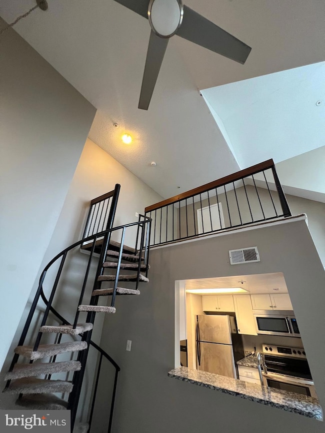 14055 Vista Dr unit 150, Laurel, MD 20707 - photo 5