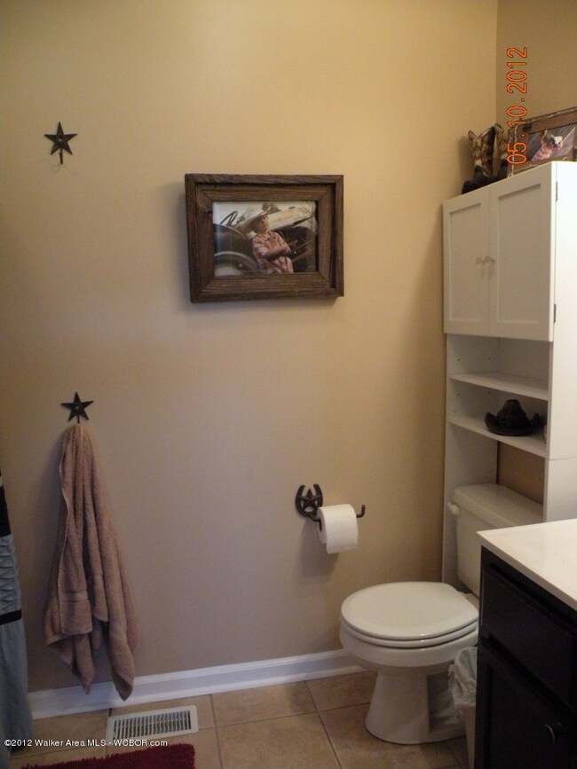 Hall Bath V2