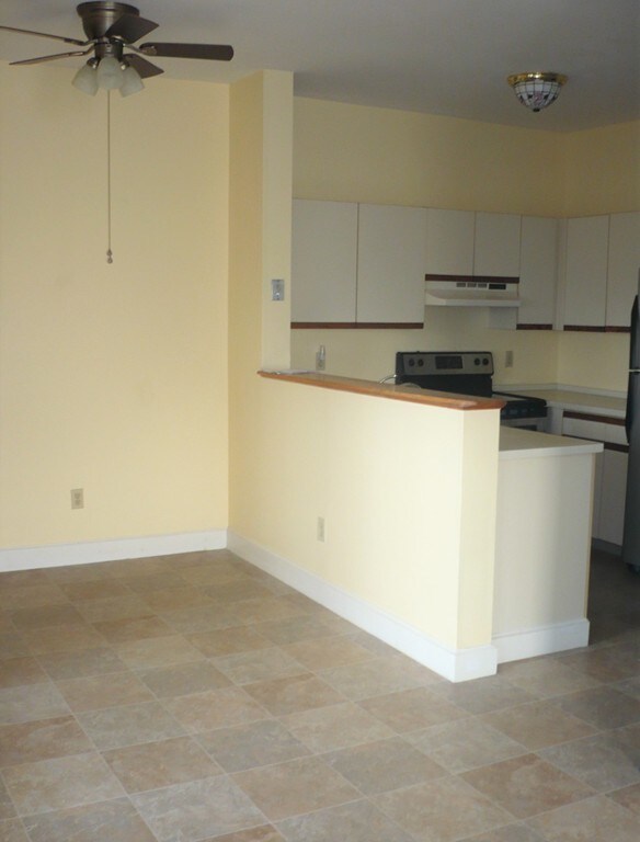 178 Lincoln St unit 11, Worcester, MA 01605 - photo 5