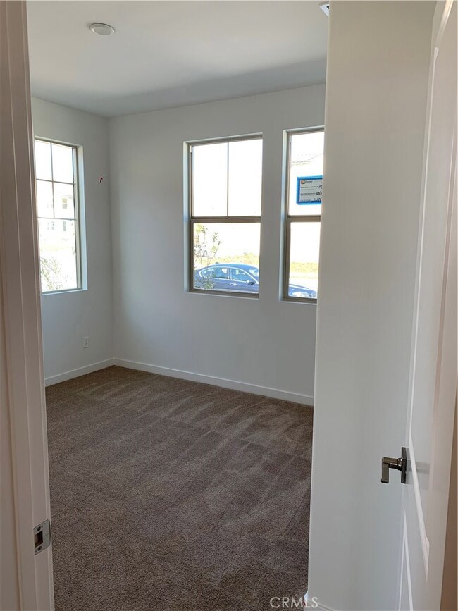 18220 Nimbus Way, Santa Clarita, CA 91350 - photo 6