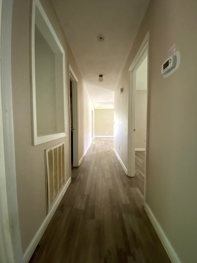 211 Circle Valley Dr SE, Calhoun, GA 30701 - photo 7