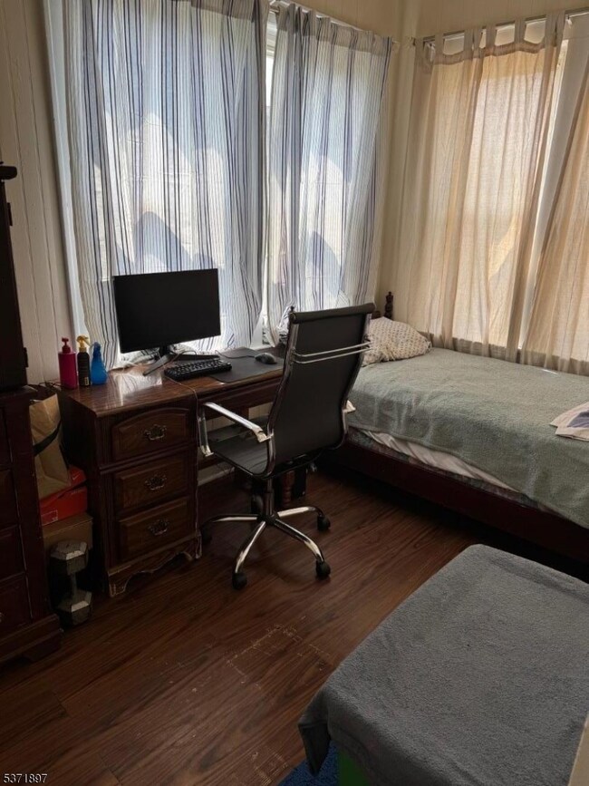 96 Nichols St, Newark, NJ 07105 - photo 5