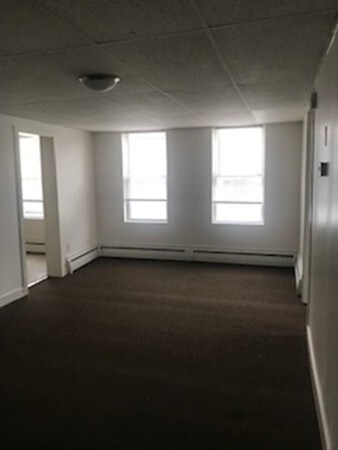 17 Asinof Ave unit 3R, Chicopee, MA 01013 - photo 3