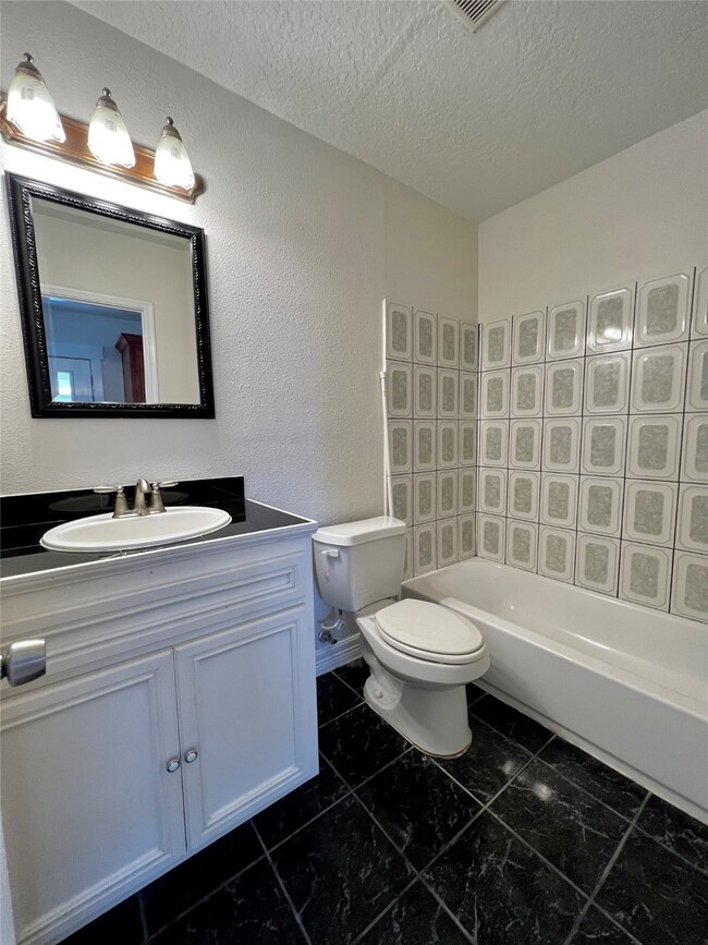 806 Enid St, Houston, TX 77009 - photo 7