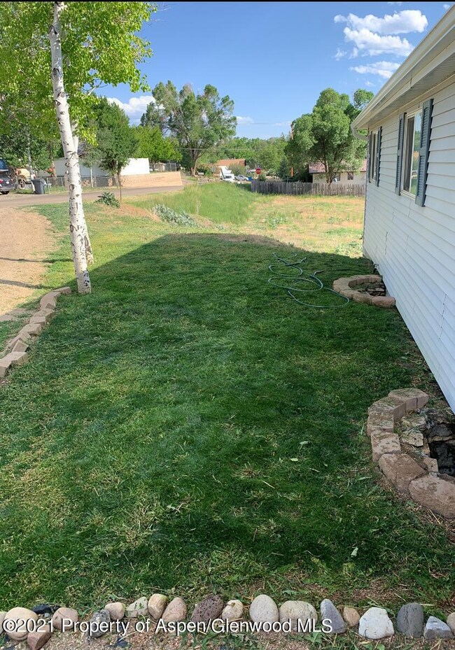 1052 Colorado St, Craig, CO 81625 - photo 5