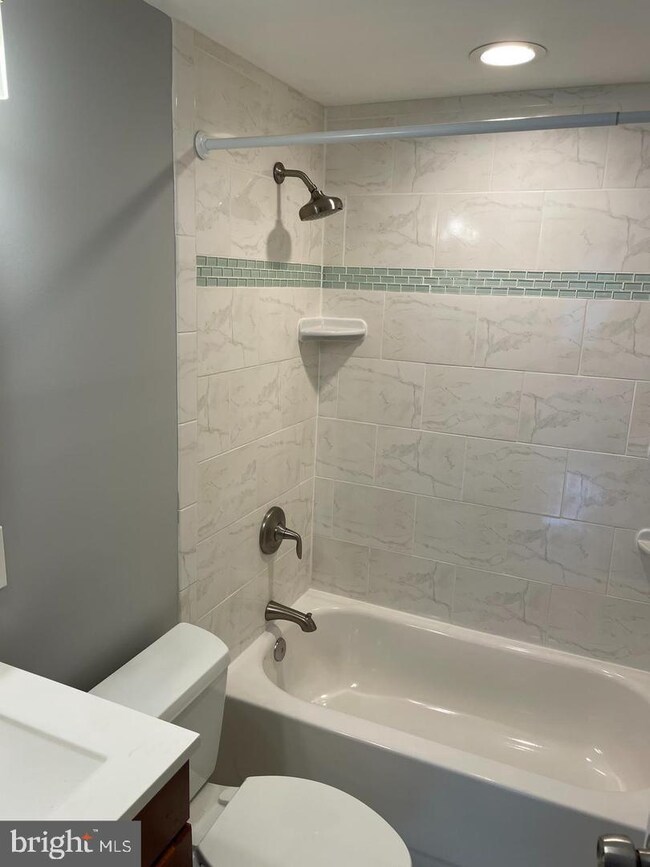 The Pavilion on the Park unit 305, Alexandria, VA 22304 - photo 7