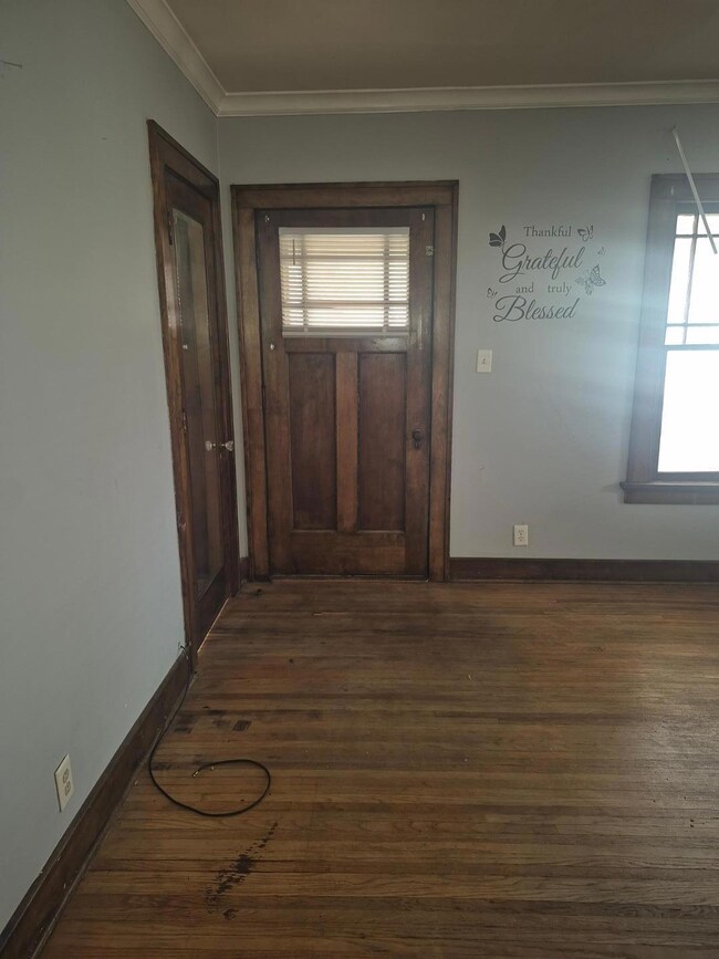 unlisted-address, Toledo, OH 43609 - photo 2
