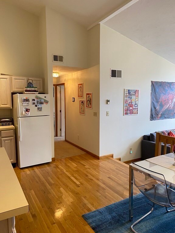 20 Chapman St unit 307, East Weymouth, MA 02189 - photo 5