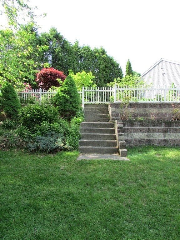 36 Bruni Ave, Ludlow, MA 01056 - photo 7