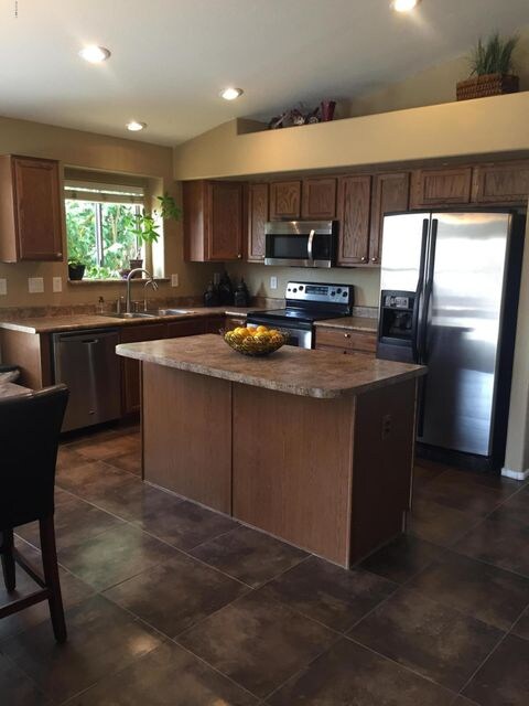 roxy kitchen