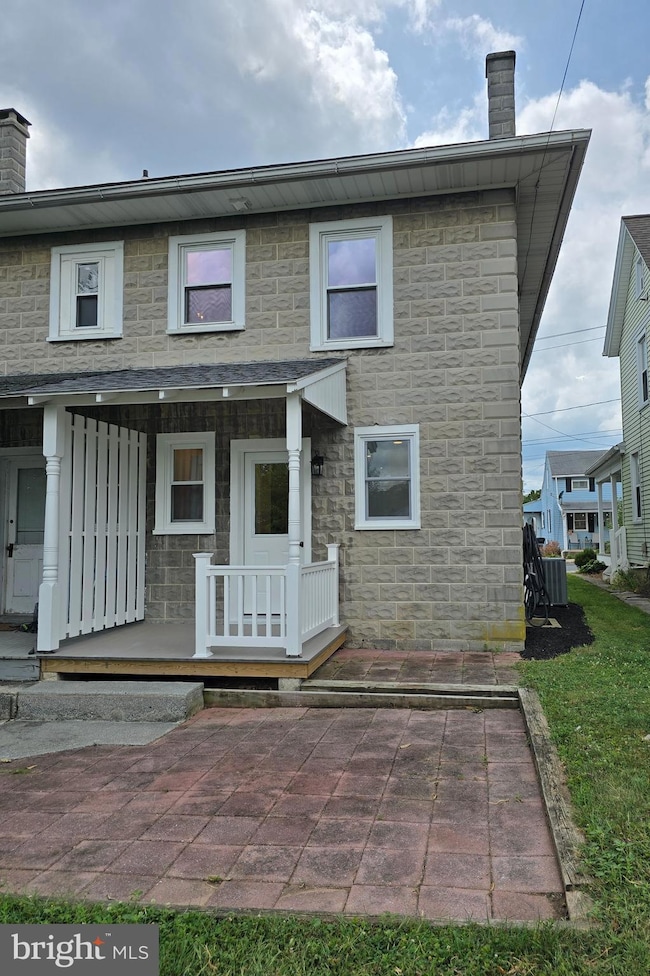 343 N Hanover St, Elizabethtown, PA 17022 - photo 5