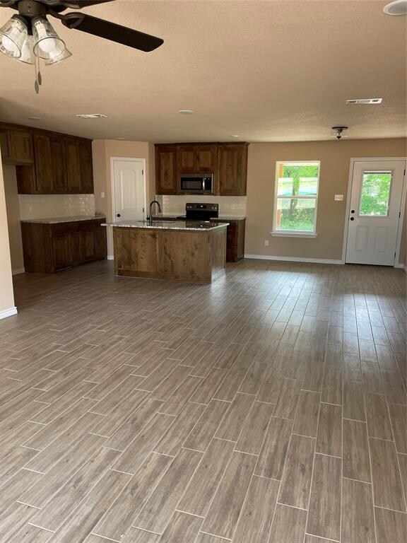 108 Spruce Tree Ct, Poolville, TX 76487 - photo 2