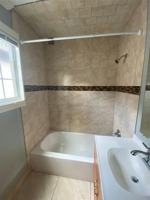 911 Byrne St unit 5, Houston, TX 77009 - photo 7