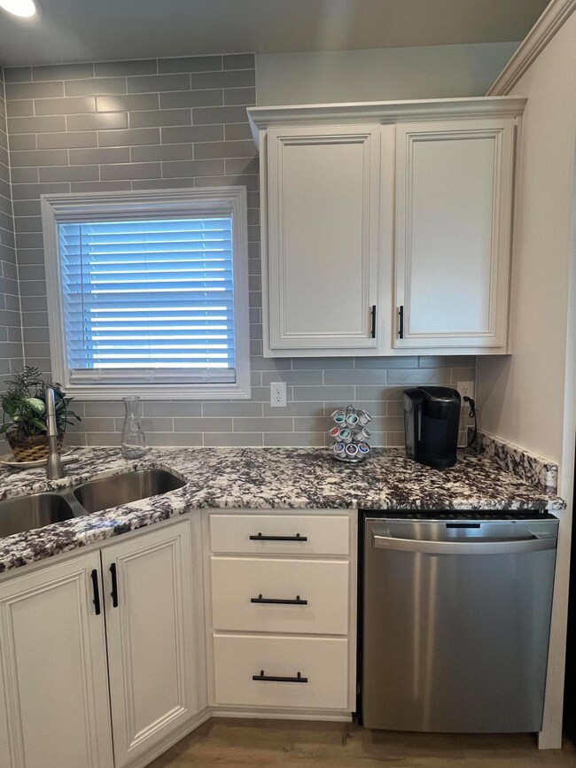 2317 Clearwater Dr, Lawrenceburg, KY 40342 - photo 7