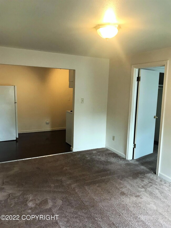 914 W 26th Ave unit 3, Anchorage, AK 99503 - photo 4