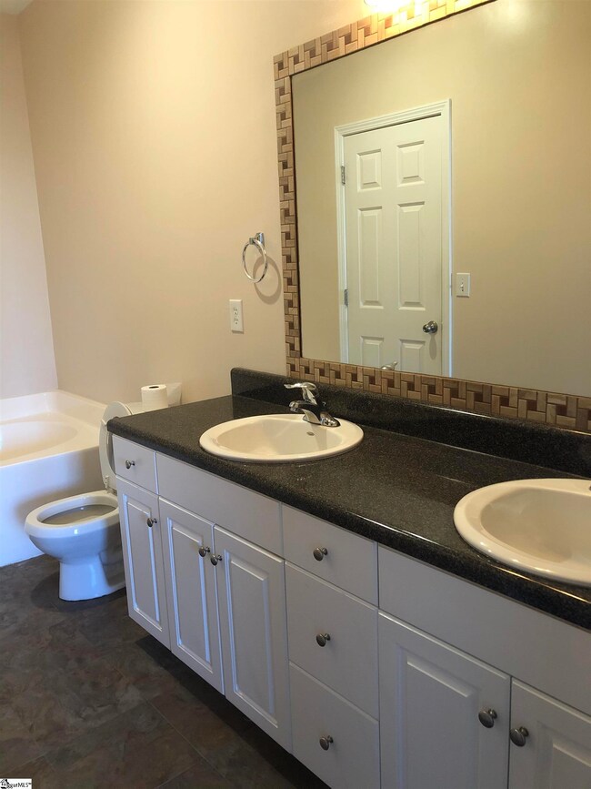 520 Lois Way, Boiling Springs, SC 29316 - photo 7