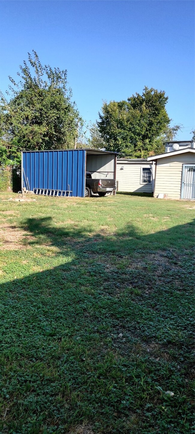 46 Berry Rd, Houston, TX 77022 - photo 6