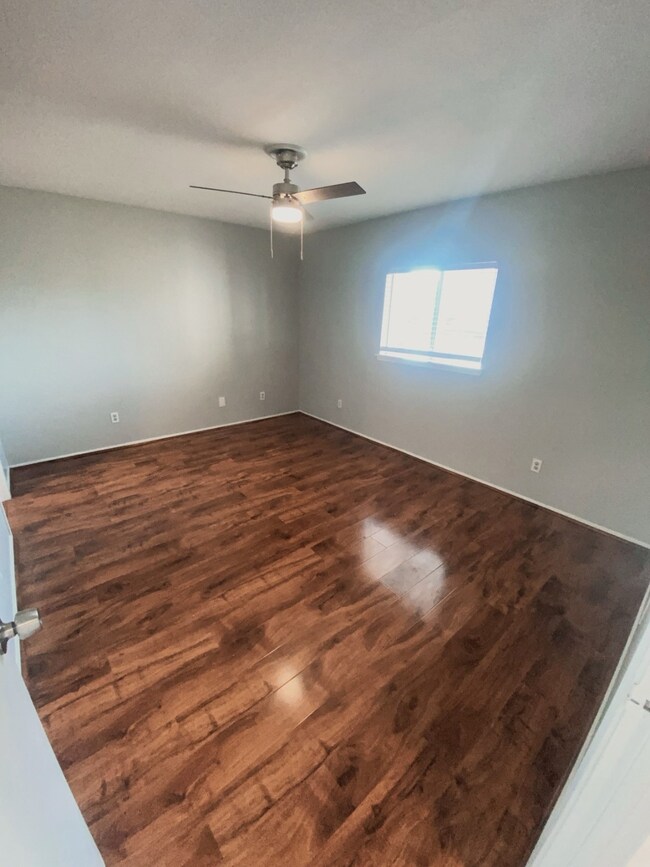 2210 Dorrington St unit 205, Houston, TX 77030 - photo 7