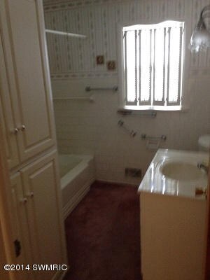 14TH_BATH1