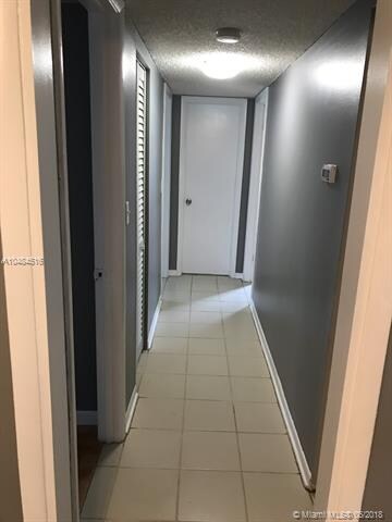 15430 SW 82nd Ln unit 617, Miami, FL 33193 - photo 5