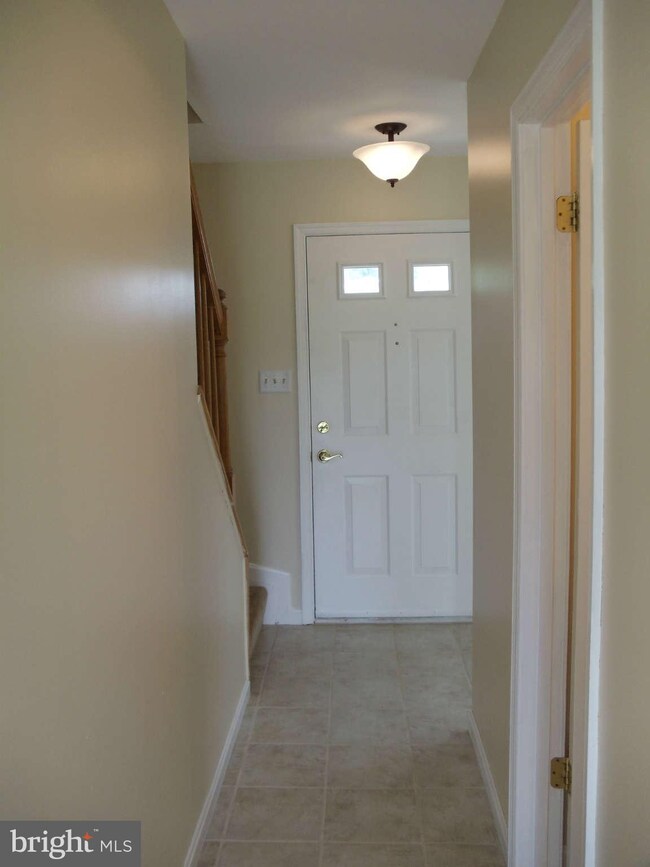 202 Grand Dr, Taneytown, MD 21787 - photo 3