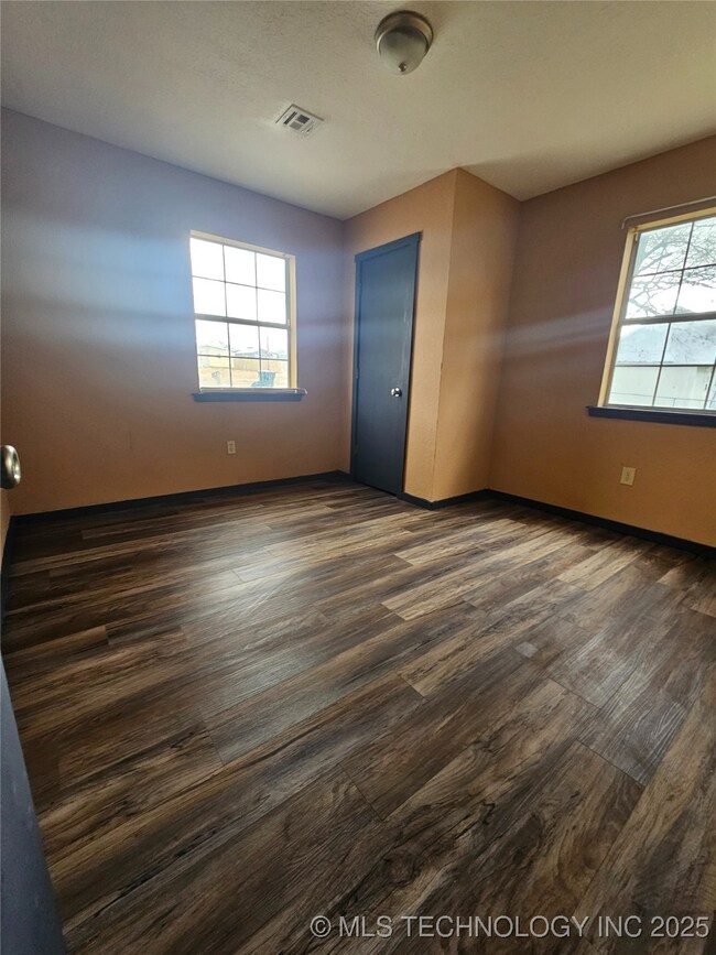 1416 W 2nd St, Sulphur, OK 73086 - photo 5