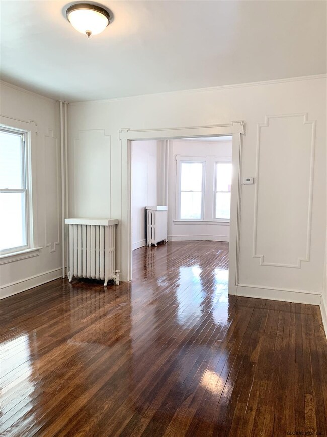 726 Myrtle Ave unit 1, Albany, NY 12208 - photo 6
