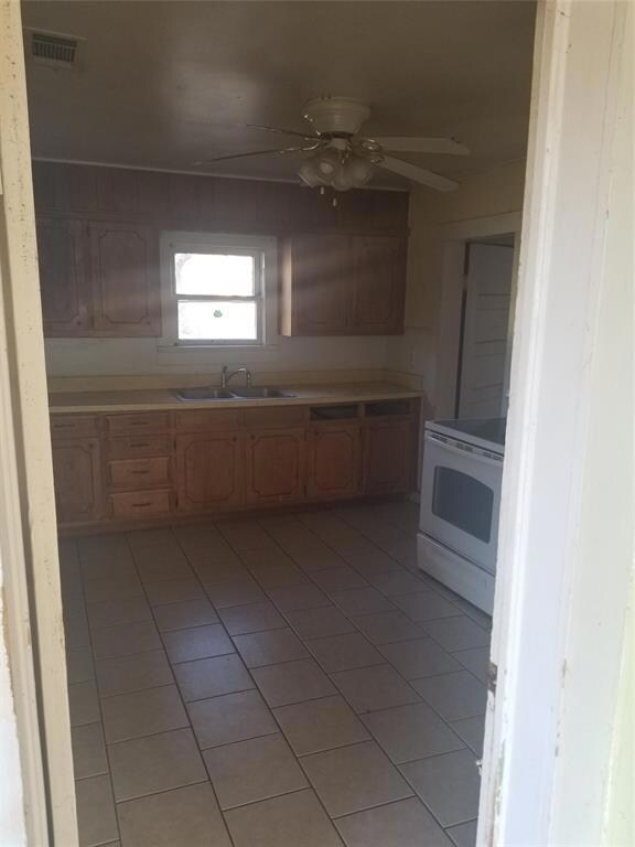 126 Wrigley Dr, Springtown, TX 76082 - photo 3