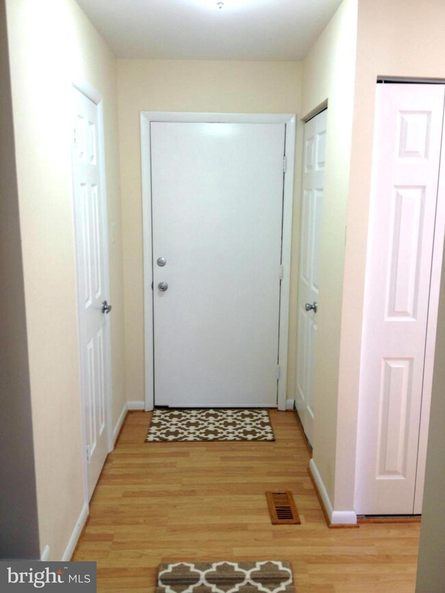 18725 Summer Oak Ct, Germantown, MD 20874 - photo 7