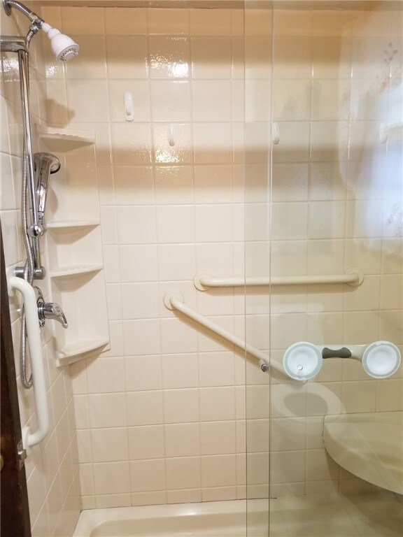upper level  bath