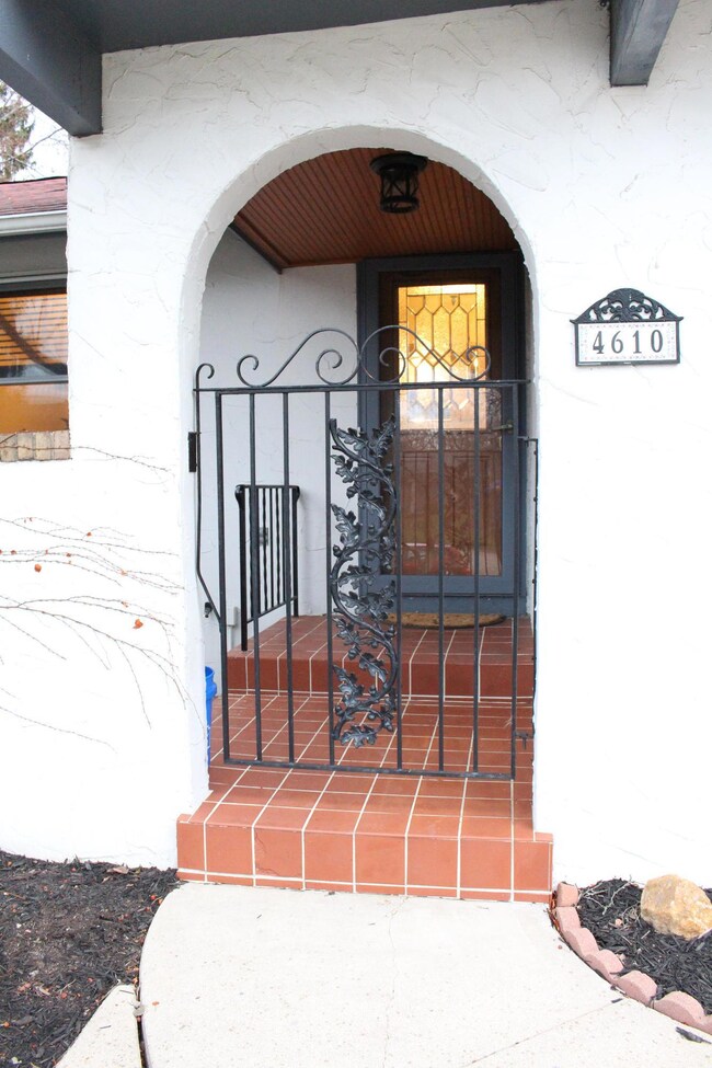 4610 Elan Ct-Front door entry 1
