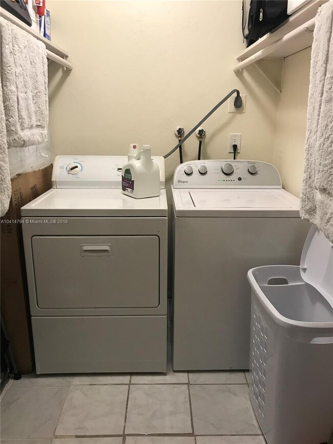 8 SE 12th St, Dania, FL 33004 - photo 7