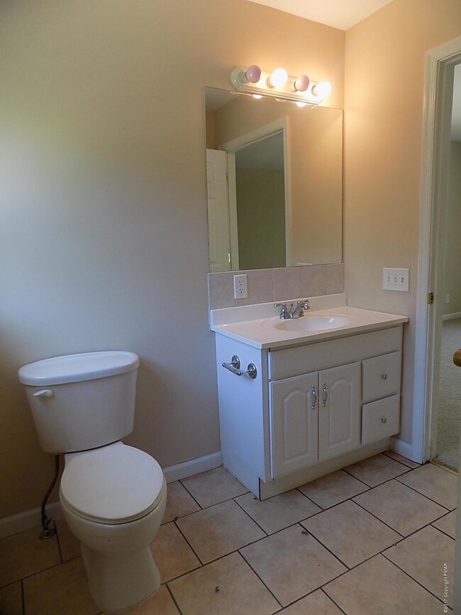 104 Quarry Ln, Tafton, PA 18464 - photo 4