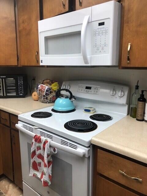 Kitchen 4