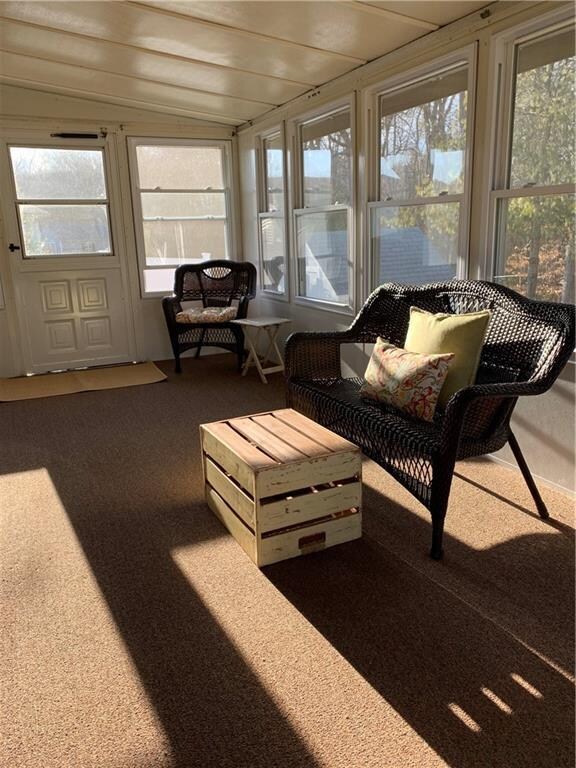 73 Holiday Ct, Wakefield, RI 02879 - photo 3