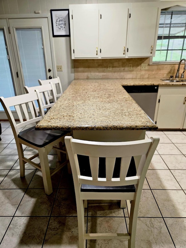 1605 W Cedar St, El Dorado, AR 71730 - photo 4