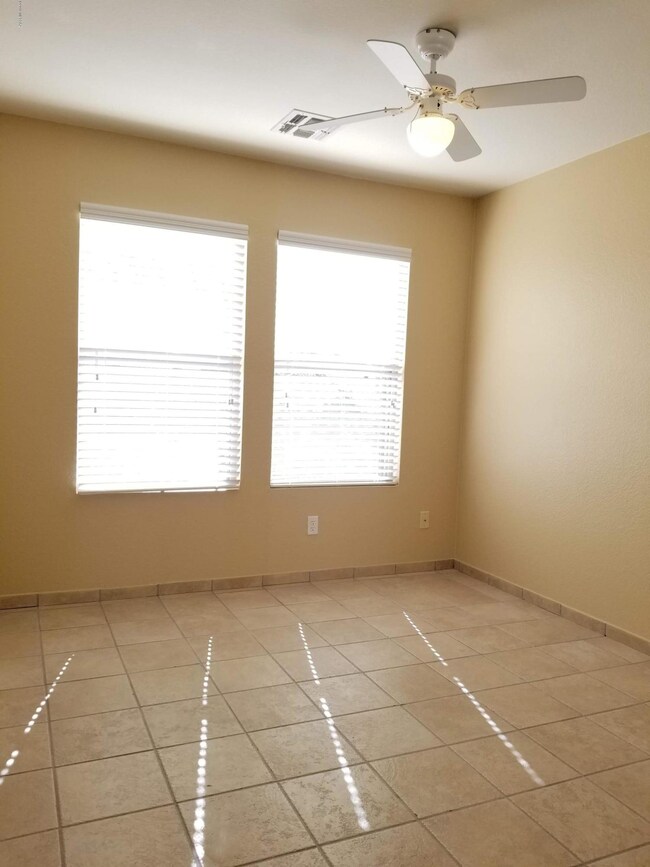 8110 S Teaberry Ave, Tucson, AZ 85747 - photo 6