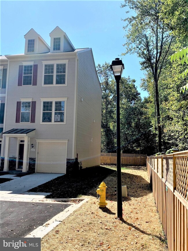 8229 Hollow Ct, Severn, MD 21144 - photo 4