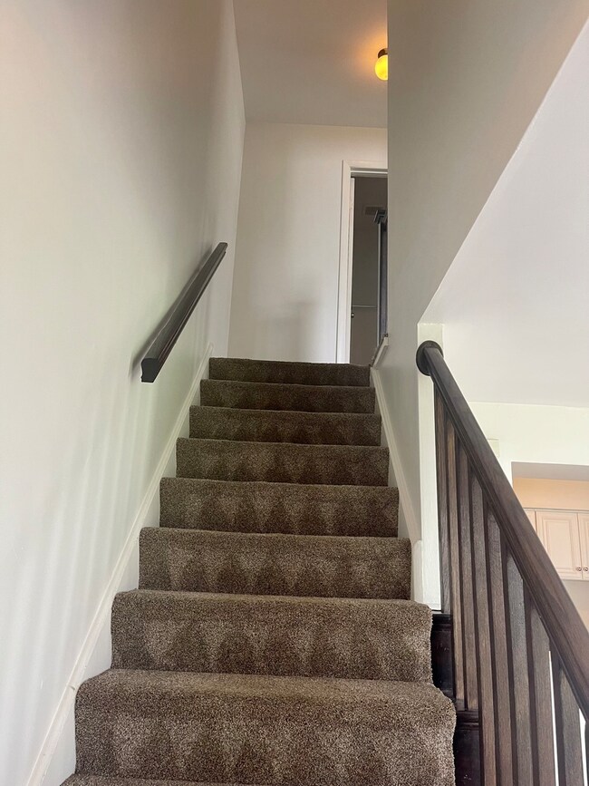 1389 S Glen Cir unit B, Aurora, IL 60506 - photo 5