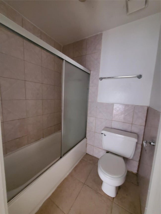 5315 Gayla Ln, Baytown, TX 77521 - photo 6