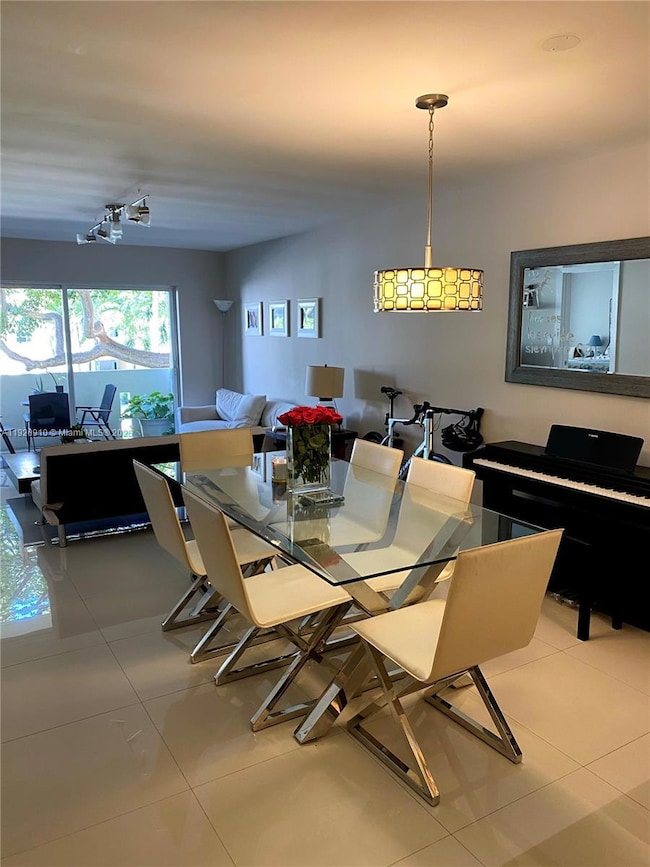 300 Galen Dr unit 205, Key Biscayne, FL 33149 - photo 2