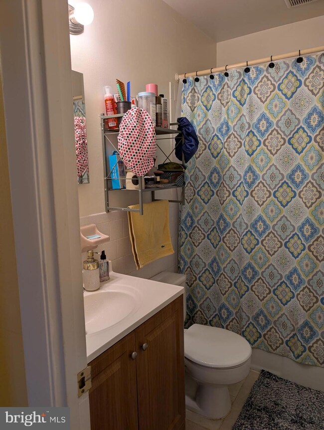 10722 West Dr unit 302, Fairfax, VA 22030 - photo 5