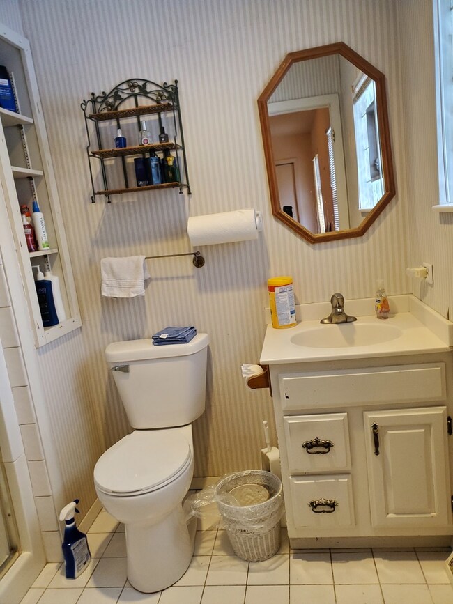 28W497 Douglas Rd unit 3, Naperville, IL 60564 - photo 6