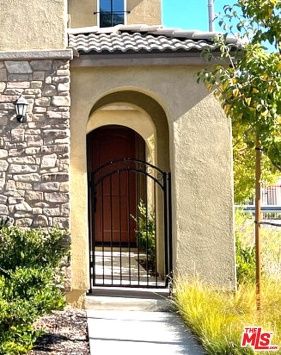 Entry Courtyard