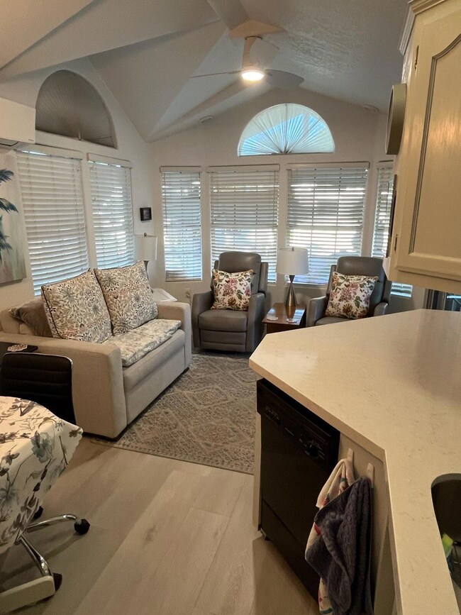 84136 Avenue 44 unit 656, Indio, CA 92203 - photo 7