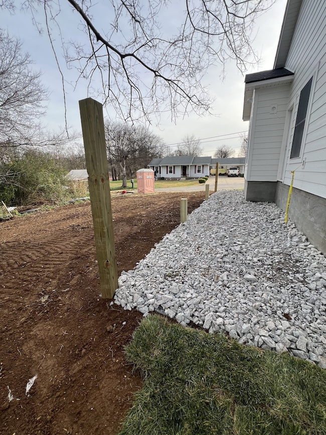 609 S Main St, Mount Pleasant, TN 38474 - photo 4